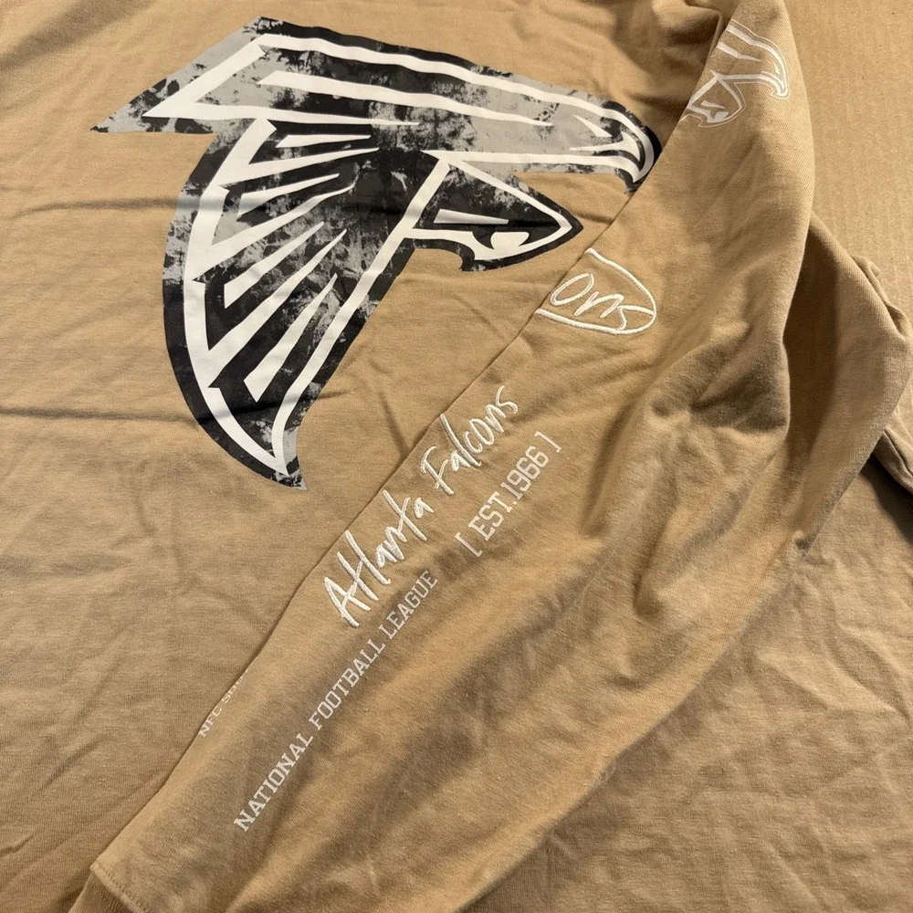 Nike Tan Essential Statement Max 90, Atlanta Falcons, Size Large